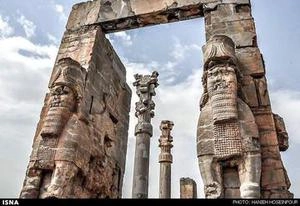 عکسهای از مقبره کوروش و تخت جمشید