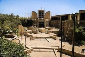 موزه هنرهای معاصر ایران طراح کامران دیبا