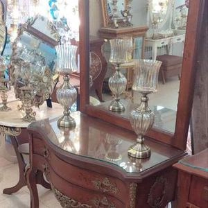 اینه کنسول و شمعدان های فوق العاده زیبا