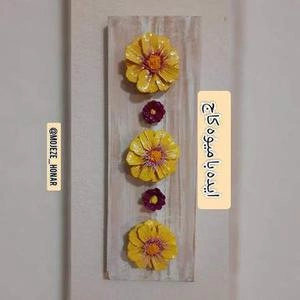 ایده با میوه درخت کاج