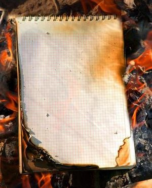 کاغذ در حال سوختن