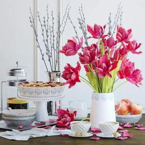 گلدون دکوری رو میزی قرمز