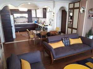 اجرای کاغذدیواری پارکت ولمینت وقرنیزوکابینت