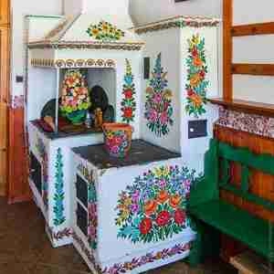 پیر زن  و پتینه