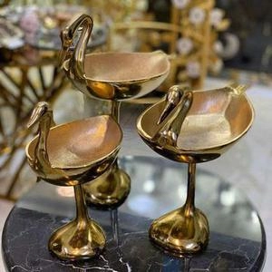 ظرف پذیرایی قو کوچک