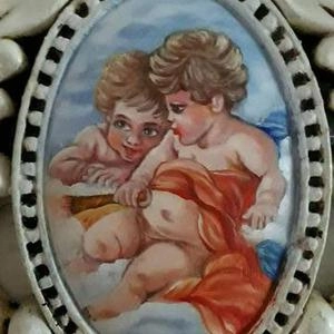 نقاشی روی نگین گچبری