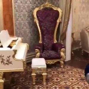 یک اتاق لوکس کلاسیک