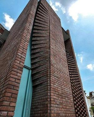 نمای آجری با پیچش
