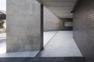 نمای آجری و‌بتنی