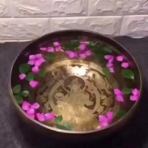 کاسه تبتی یا کاسه آوازه خوان (singing bowl)