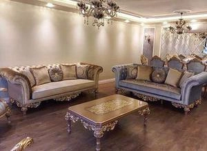 اجرای کاغذ دیواری بدون طرح وساده