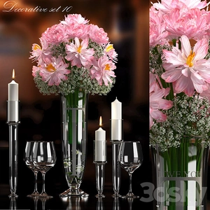 آبجکت دکوری شیشه ای و گلدان با گل های رز