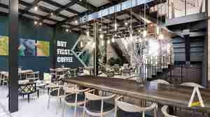 کافه‌ای دنج با طراحی مدرن و فضایی دلنشین برای اسکچاپ