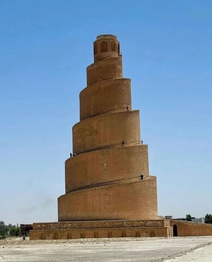 مسجد جامع سامرا.  ۱۲۰۰  ساله