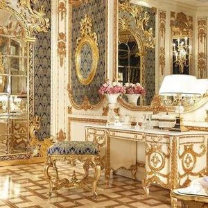 میز آرایش کلاسیک طلائی