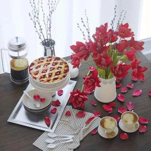 گلدون دکوری رو میزی قرمز