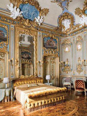 اتاق خواب کاخ سفید طلایی ابی سلطنتی
