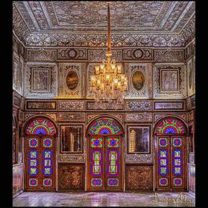 عمارت بادگیر در کاخ قاجاری