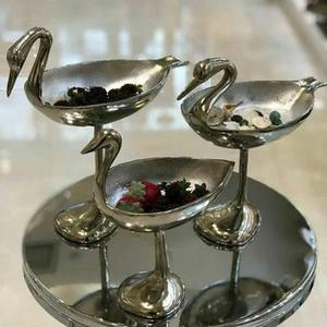 ظرف پذیرایی قو کوچک