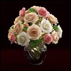 گلدان شیشه ای گل رز
