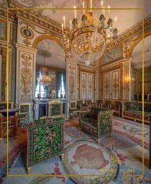 اتاق سلطنتی مبلمان سبز و دیوار های طلایی