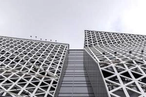 PARMIDA OFFICE COMMERCIAL